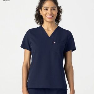 Mediclo Navy Scrubs (NWT)
